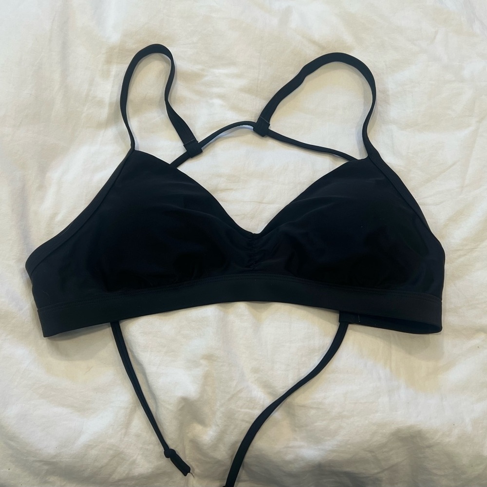 Body Glove Women's Smoothies DD Cup Bikini Top Swimsuit Black